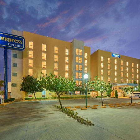 City Express By Marriott Irapuato Norte Exterior photo