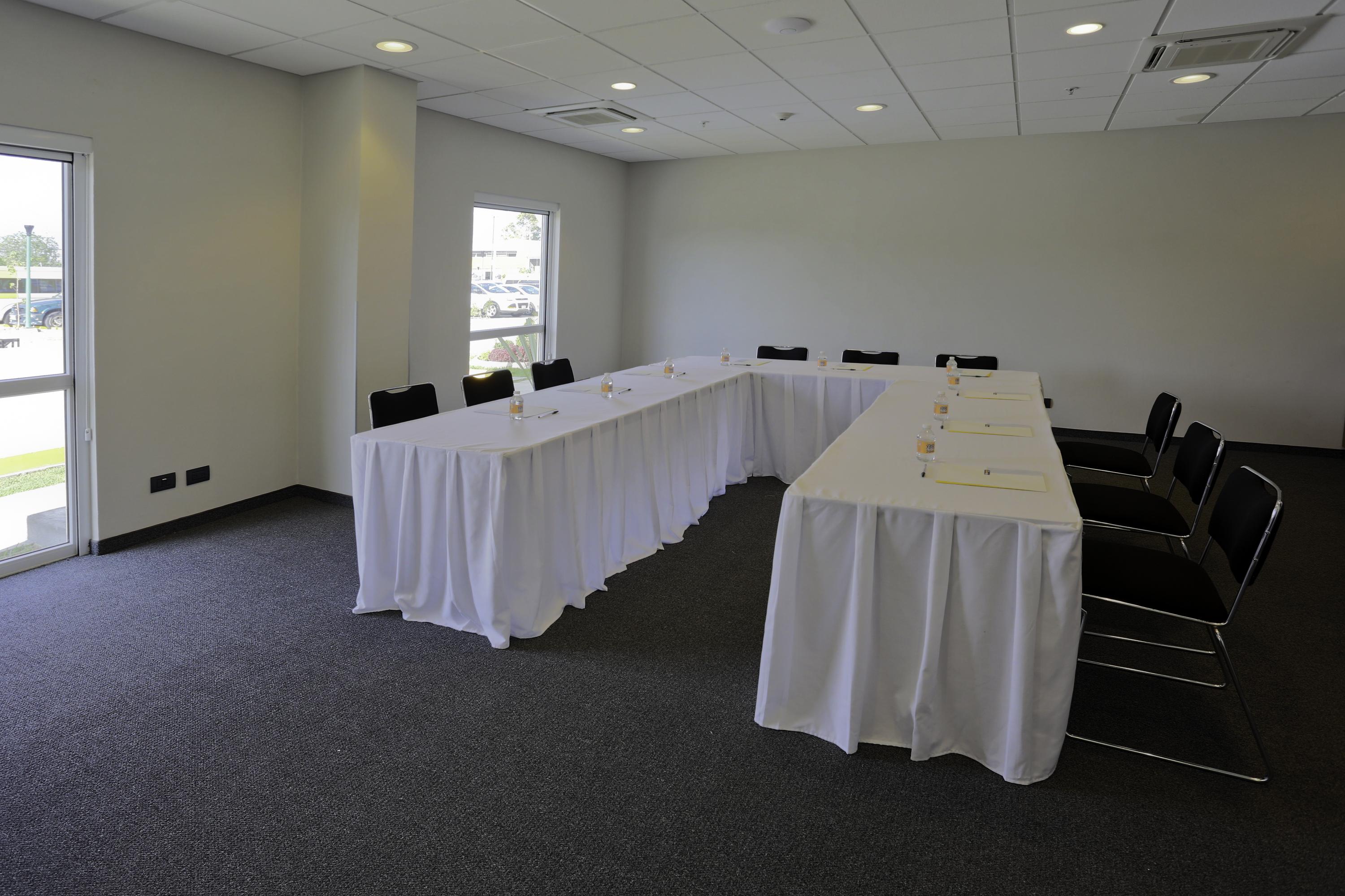 City Express By Marriott Irapuato Norte Exterior photo