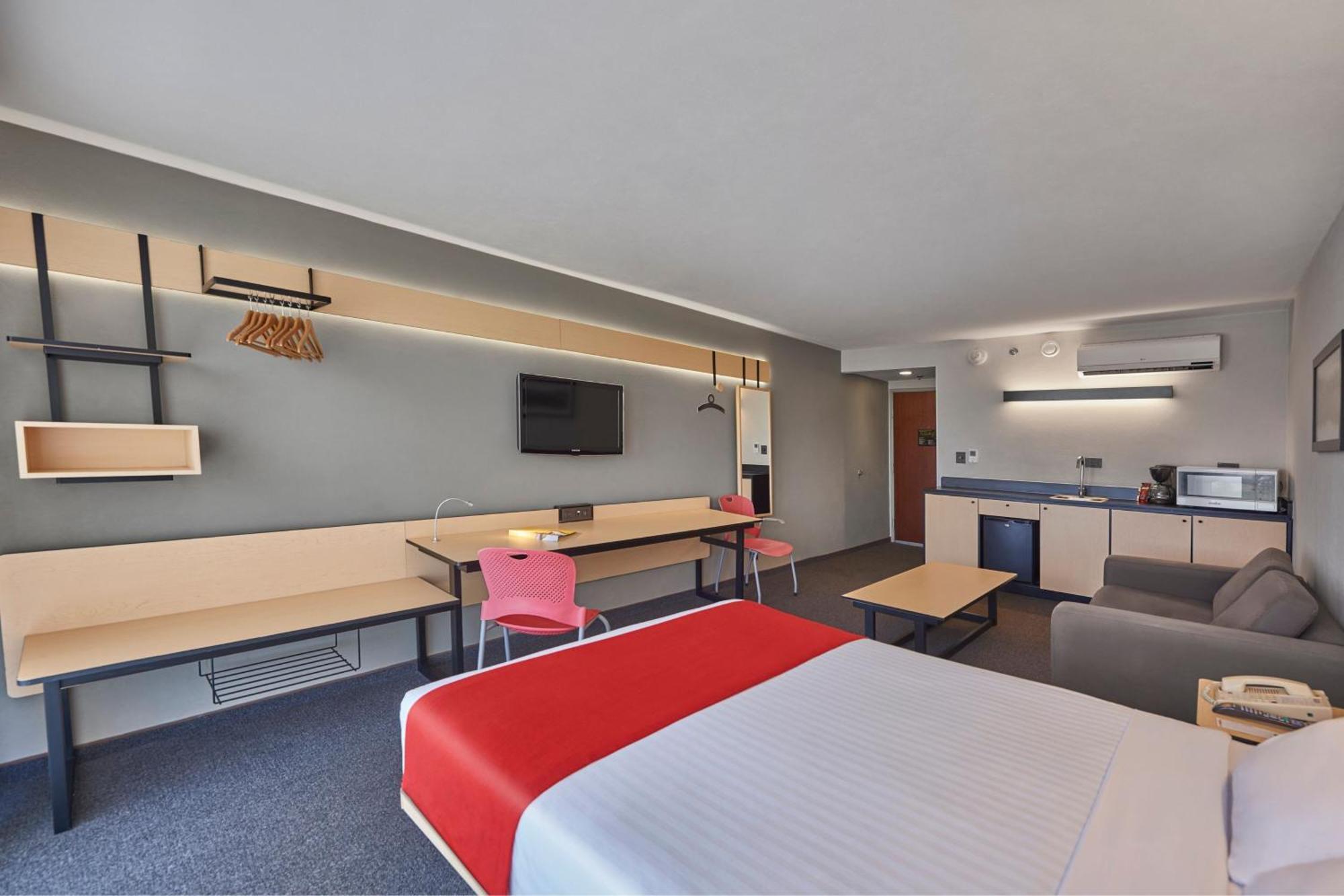 City Express By Marriott Irapuato Norte Exterior photo