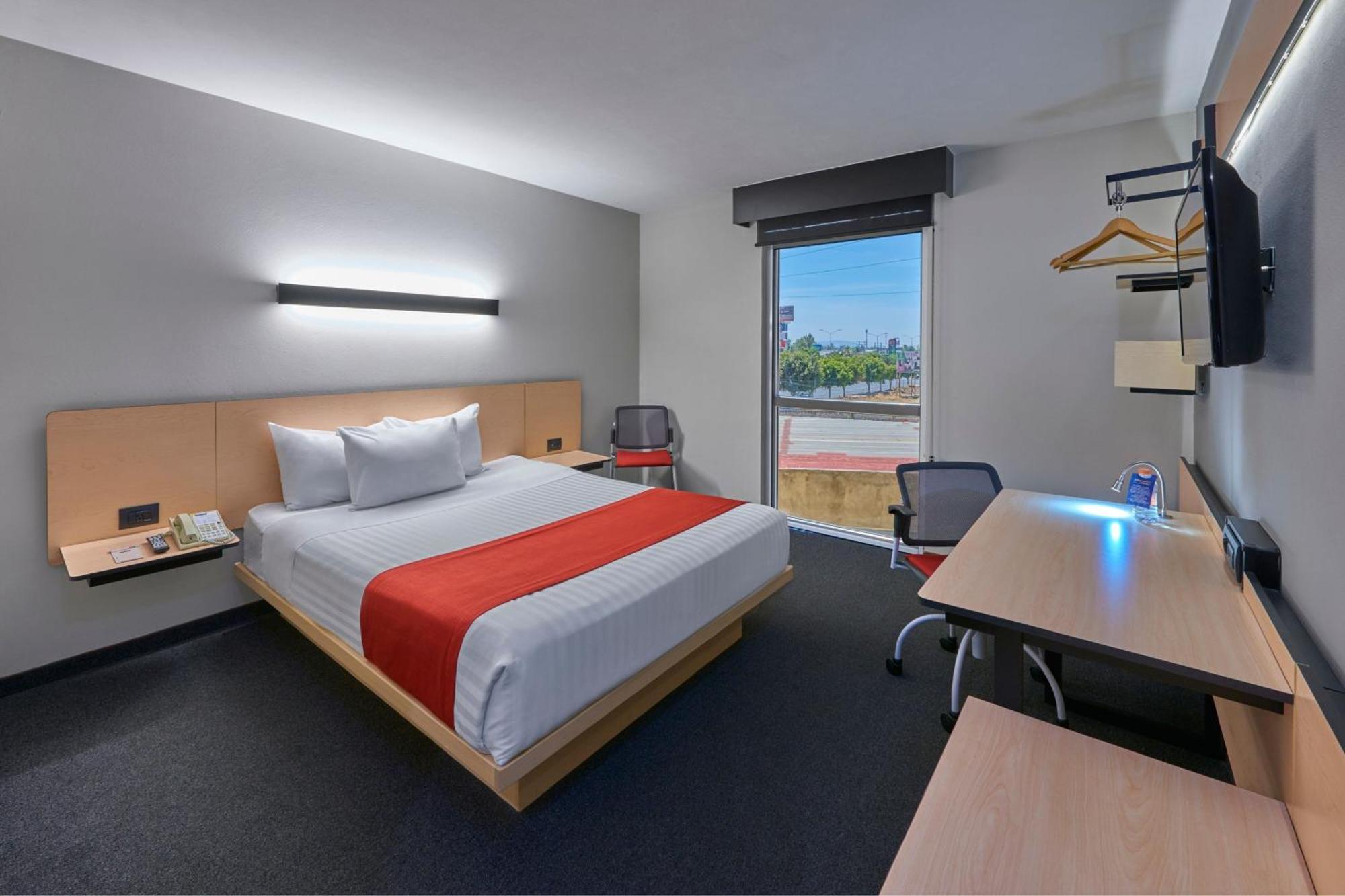 City Express By Marriott Irapuato Norte Exterior photo