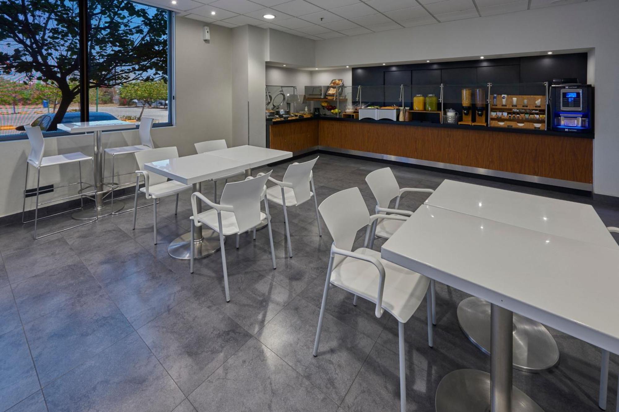 City Express By Marriott Irapuato Norte Exterior photo